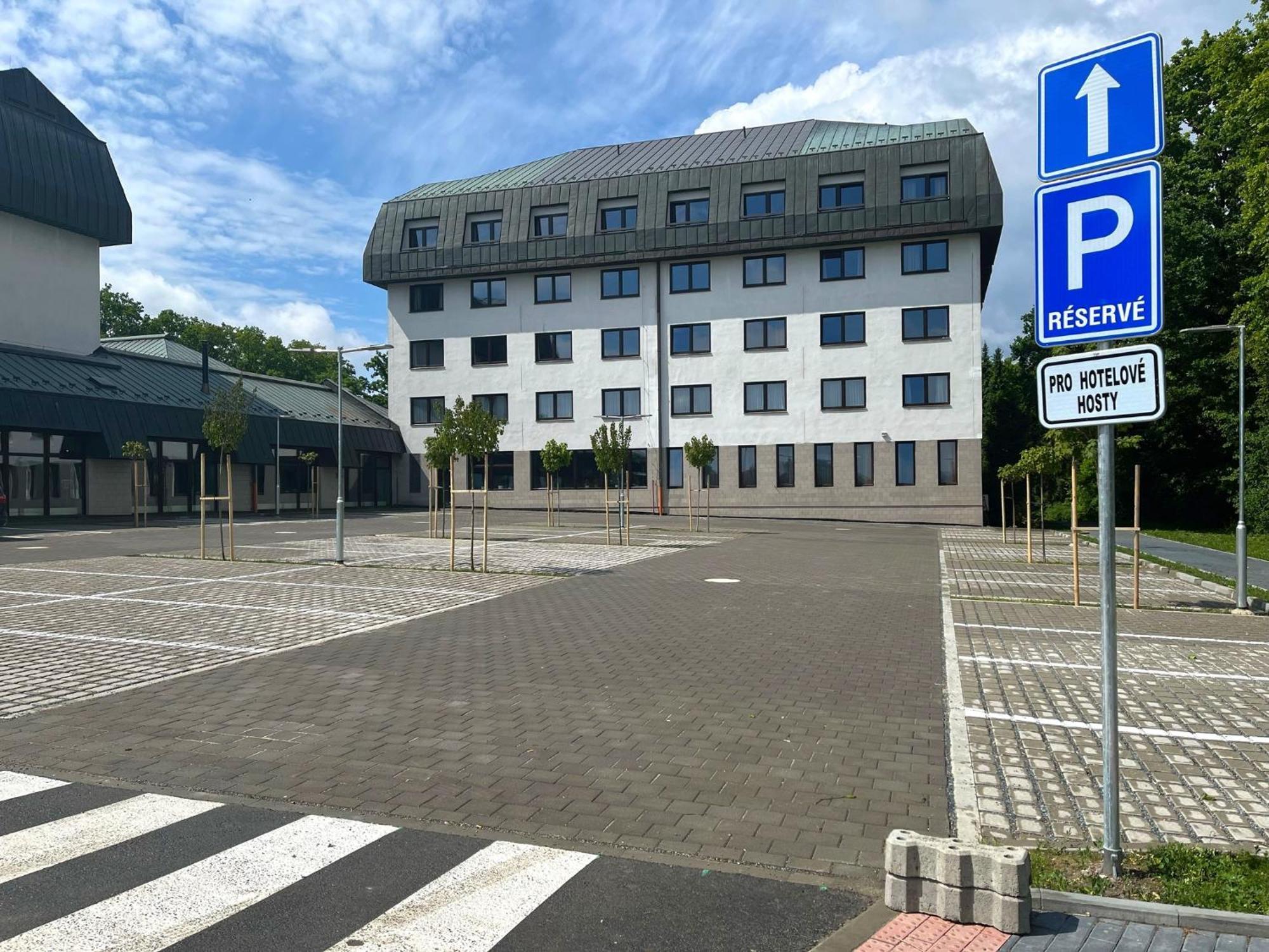 Hotel Globus, Prague